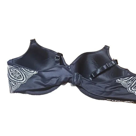 Bali Concealers Beautiful Black Lightly Lined Underwire T-Shirt Bra Size 40D - Picture 3 of 5